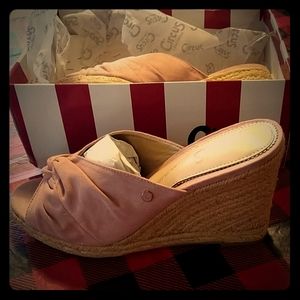 NWT Circus wedge heels size 8